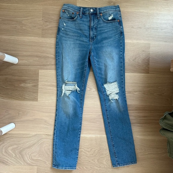 Madewell Women's Light Blue Distressed Jeans - Picture 6 of 8